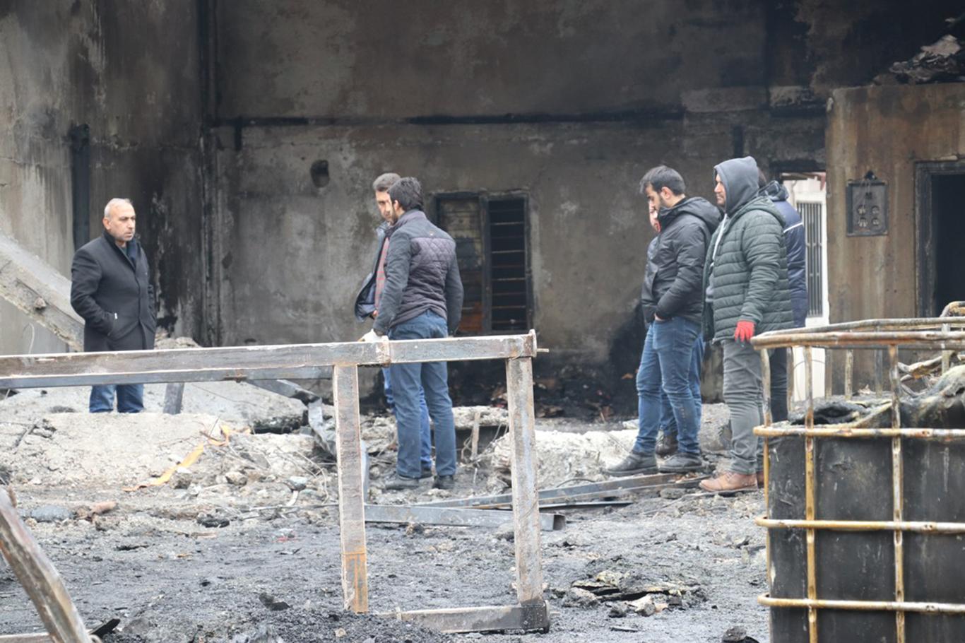 Gaziantep'teki yangında işyeri kullanılamaz hale gelen esnaf yardım bekliyor